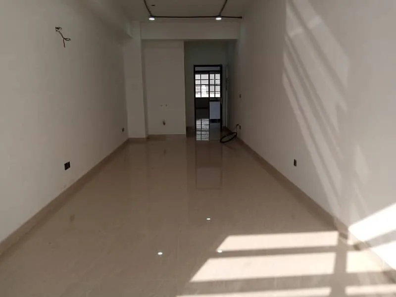 I-8 Corporate Office Size 418 Sqft office Availabel for Rent Brand New Building I-8 Markazad Islamb